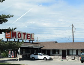 Crest Motel