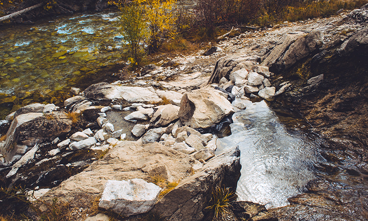 Skillern Hot Springs is a 6 mile out and back trail that leads to a natural hot spring. North of Fairfield in Southern Idaho.