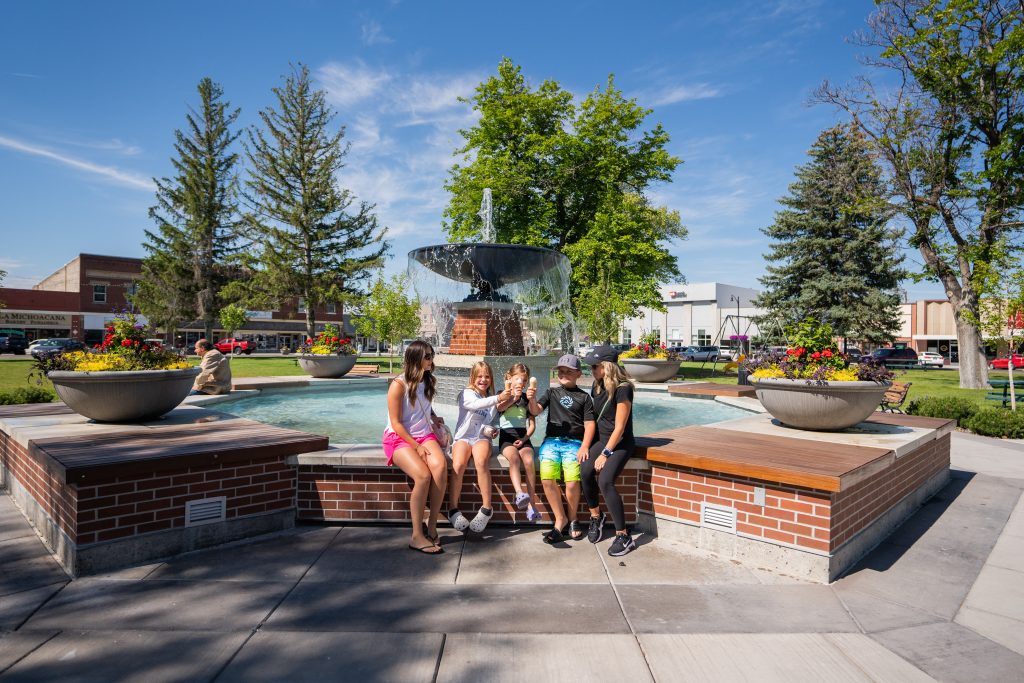 Kids enjoying the Rupert Square in Southern Idaho