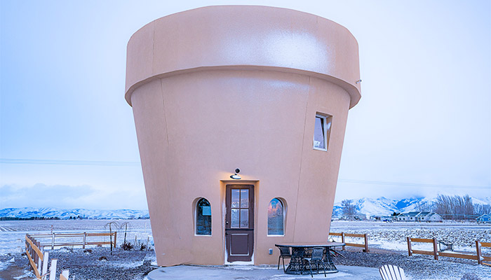 Idaho Flower Pot in the winter time 